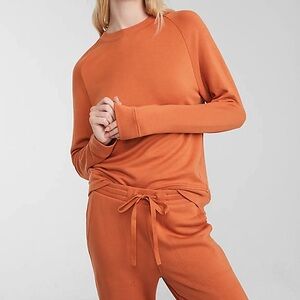 Lou & Grey Supersoft high/low Crewneck in Pink Rust Size Small